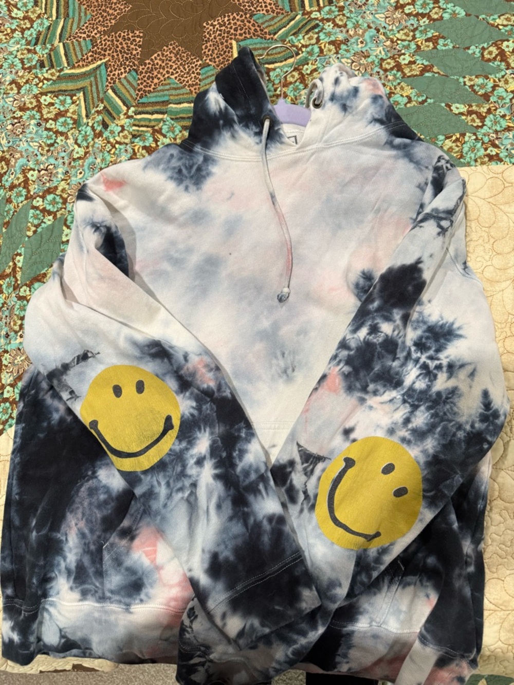 Kapital Tie Dye Smiley Hoodie featuring a blue and pink bleach wash size 3/L